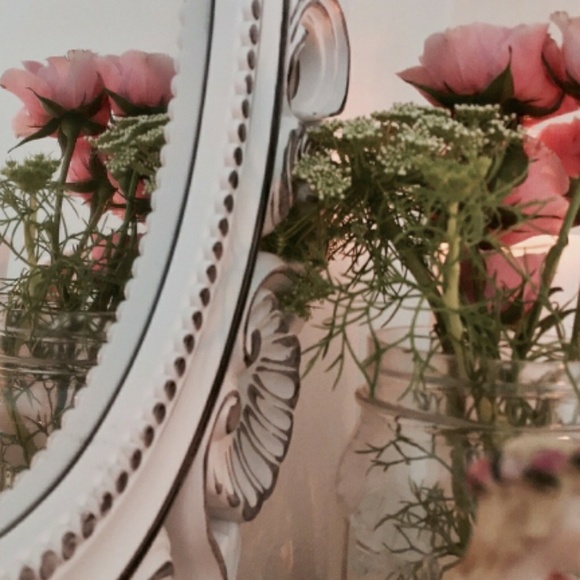 Meet your Posher, Josie - Picture 1 of 1